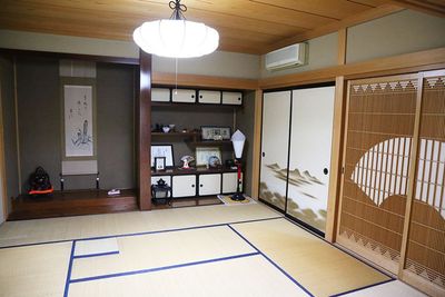 居間 - 白州「藍庵」 一棟貸し古民家　白州「藍庵」の室内の写真