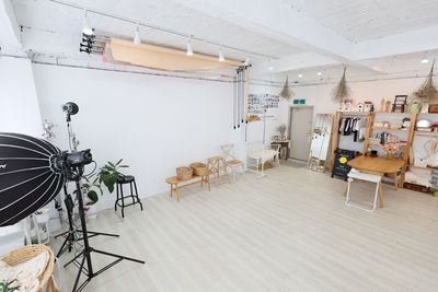 NIHAO 写真スタジオ レンタルスタジオ｜多目的スペースの室内の写真