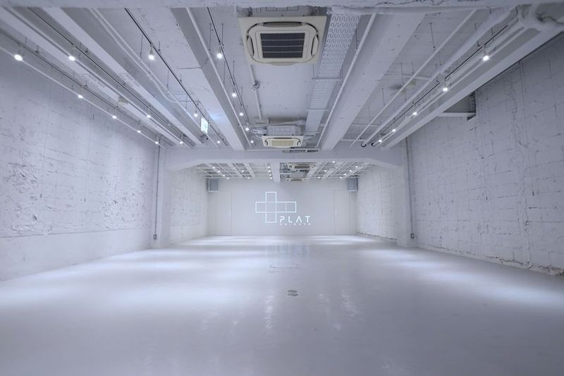 PLAT SHIBUYA ギャラリーイベントスペースの室内の写真