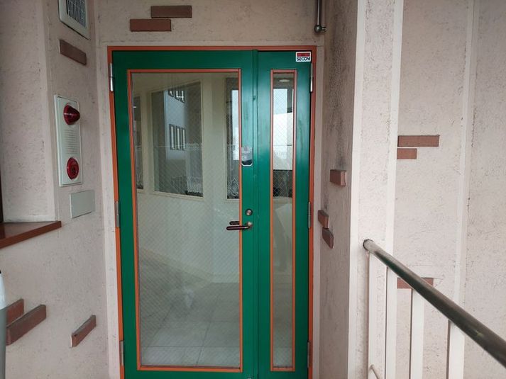 貸会議室  RoomA - GAKUYA Bird店