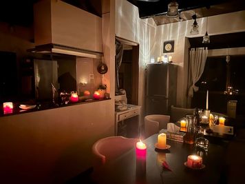 室内キャンドルナイト（大人限定 / １０名様まで）※キャンドルナイトのお申し込みを受け付けていない時期もございます。 - 古民家リゾート ~ Lamp ~ 古民家リゾート-Lamp-撮影スタジオの室内の写真