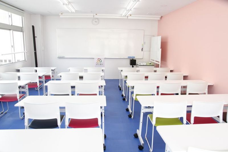 泉崎602会議室[定員33+α] - みんなの貸会議室　那覇泉崎店