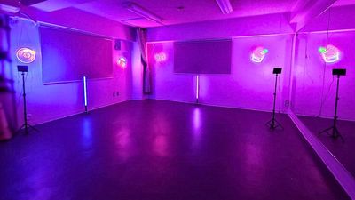 【三ノ宮駅2分】🎉New Open🎉長時間割最大22％OFF🉐✨5ｍの大型鏡🪞24ｈダンス/ヨガ💃🤸‍♀️ - シェア・スタジオBluebird《三宮スタジオ》