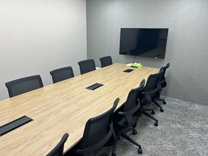 No.101大会議室【固定式机タイプ】 - relark大宮　貸会議室