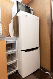 冷蔵庫のご使用は無料です。 - 寺子屋大吉 世田谷まったり古民家１階‼️6畳2間続き間ー3駅使えてとても便利の設備の写真