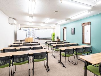 BASE-千葉会議室 BASE-千葉会議室【西改札 北口徒歩1分】懇親会プランの室内の写真