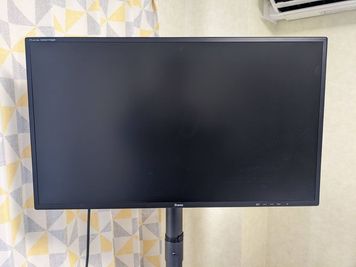 32型ＰＣモニター - 桂駅東口 oze room レンタルスペースの設備の写真