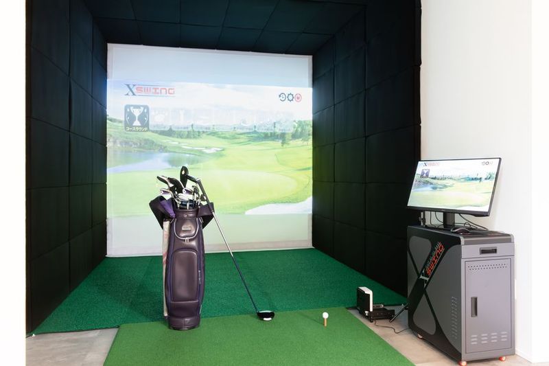 シュミレーションゴルフ付きのレンタルスペース - GolfLoungeNana