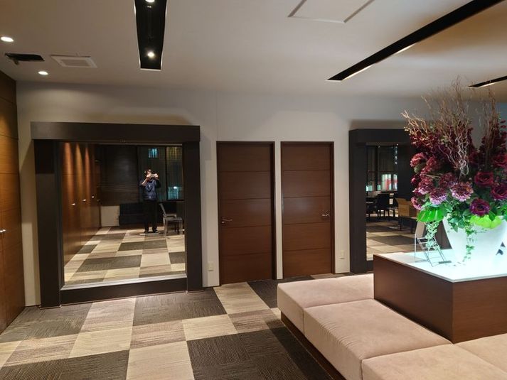 パーティ、サロン、ワインバーなど - クリアライン