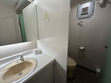 【3階女性トイレ※4階の共用トイレもご利用可能です。】 - TIME SHARING 大手町 協販商事ビル 3Fの室内の写真