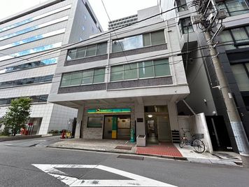 【ビル外観】 - TIME SHARING 大手町 協販商事ビル 3Fの室内の写真