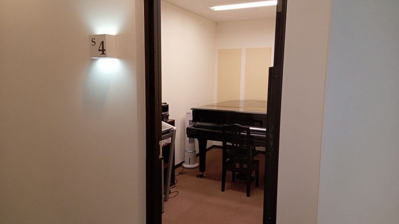ピアノ・エレクトーン防音室　S4教室 - アルパークセンター