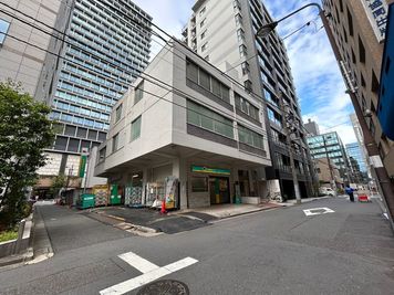 【ビル外観】 - TIME SHARING 大手町 協販商事ビル 3Fの外観の写真