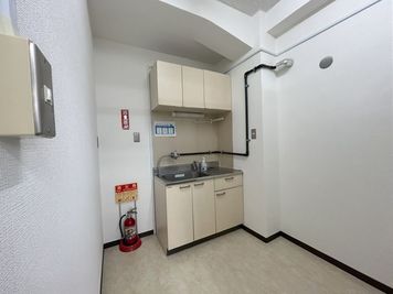 【流し台もございます】 - TIME SHARING 大手町 協販商事ビル 3Fの設備の写真