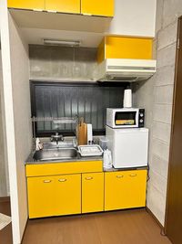 電子レンジと冷蔵庫をご利用できます🤗 - お気軽スペース お気軽スペースchill ロイヤスシティ中洲　鹿児島中央駅近くの設備の写真