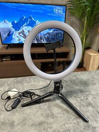 スマホで、動画配信もできます🤗 - お気軽スペース お気軽スペースchill ロイヤスシティ中洲　鹿児島中央駅近くの設備の写真