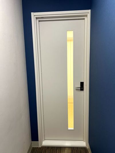 イエロースペース - コワーキングスペースＬＡＭＰ