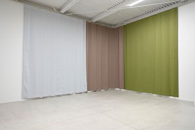 遮光カーテン（モルタルスペース用） - モーベター フォトスタジオの設備の写真