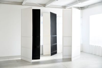 ３x８カポック２枚合せ（両白・白黒、常備品）計３組 - モーベター フォトスタジオの設備の写真