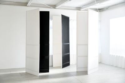 ３x８カポック２枚合せ（両白・白黒、常備品）計３組 - mo' better（モーベター） フォトスタジオの設備の写真