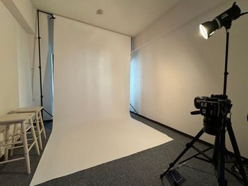 PHOTO&MOVIE スペース 白背景 2900円 スタジオ レンタルの室内の写真