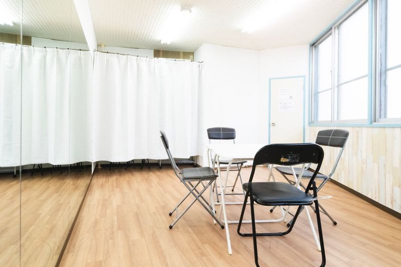 【会議室】スタジオディライツ北浦和A　北浦和駅3分 - スタジオディライツ　北浦和