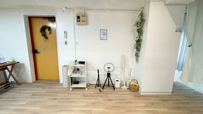 studioFORET〈浅草橋〉 【オープン記念価格】駅チカ・広々レンタルスタジオの室内の写真