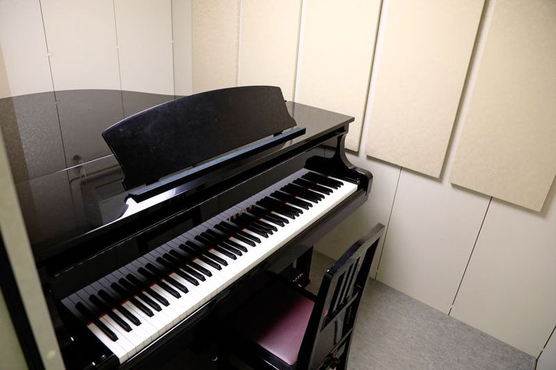 YAMAHA   Z1グランドピアノ - 東陽町駅前スタジオ４　グランドピアノ常設の室内の写真