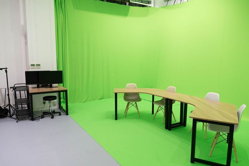 カフェスタジオ magari 3面グリーンバック 動画・写真撮影スタジオの室内の写真