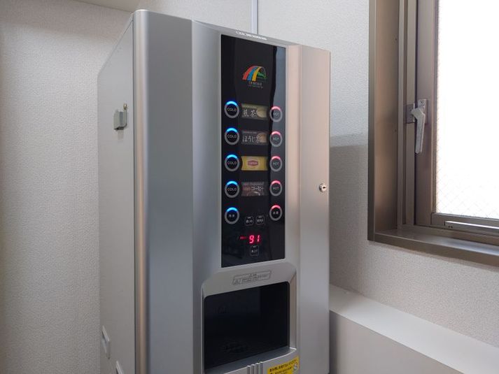 【¥4,400/1h！松戸駅徒歩1分】6名会議室 - いいオフィス松戸 by リブポート松戸