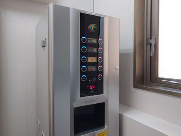 いいオフィス松戸 by リブポート松戸 【¥4,400/1h！松戸駅徒歩1分】6名会議室の設備の写真