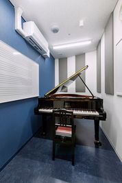 ヤマハミュージック直営教室！グランドピアノ1台のお部屋です♪ - 浜松プレ葉ウォークセンター