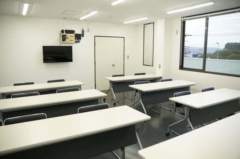 3階会議室 - コワーキングスペース働空間