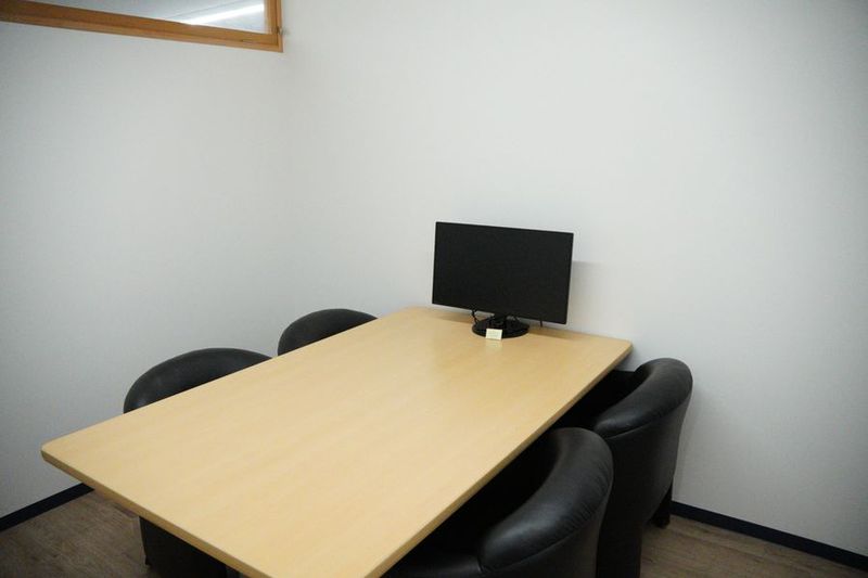 2階会議室 - コワーキングスペース働空間