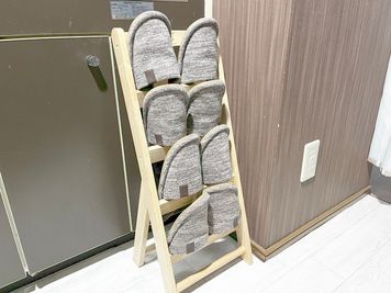 スリッパラック - 【reimei Kichijoji】  吉祥寺3分✨レンタルサロン【reimei Kichijoji】の設備の写真