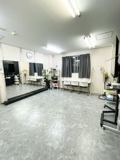 ダンスもできる貸し会議室　スタジオ リル ダンススタジオ　リル　市川市行徳駅前店の室内の写真