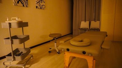 Leaf【リーフ】四条烏丸 Leaf【リーフ】四条烏丸 河原町駅徒歩3分🏙️レンタルサロンの室内の写真