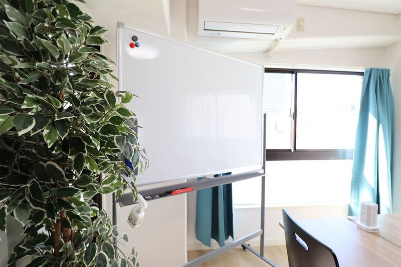 駅近★新宿フォレストスペース★おしゃれで綺麗な会議室 - 新宿フォレストスペース