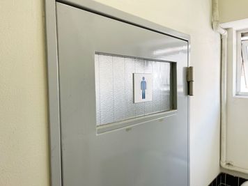 男女別トイレ - 貸し会議室みらいの設備の写真