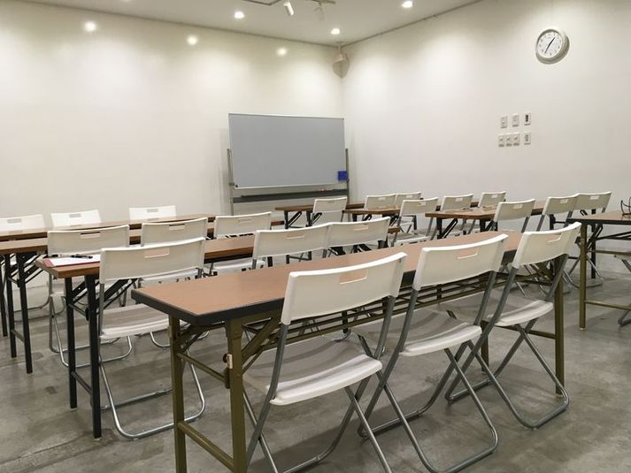 セミナースペース（ラウンジスペース） - 福岡クリエイティブビジネスセンター（FCBC）