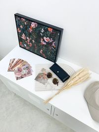 スタジオ内の小物類も全て利用可能です👓 - 5801 Studio 全方向映えスポット♡ 韓国風フォトスタジオの室内の写真