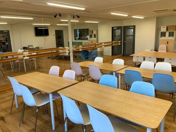 【多目的スタジオ】レンタルスペース（～18名） - ウィズダムアカデミーPRIME幕張ベイパーク校