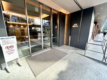 【エキスパートオフィス横浜_入り口】 - エキスパートオフィス横浜 【閉店】501の外観の写真
