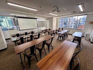 【 渋谷駅 6分 】設備・備品使い放題♪ WiFi 無料！清掃・消毒で衛生面も安心♥便利な駅近 - TIME SHARING渋谷ワールド宇田川ビル【無料WiFi】