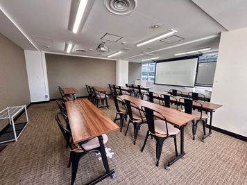 【常設備品が充実】 - TIME SHARING渋谷ワールド宇田川ビル【無料WiFi】 7F 会議室 Aの室内の写真