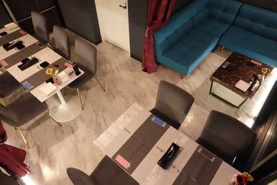 URBAN TABLE　（横濱ブラッスリー　アーバンテーブル） 2F　レストランスペース　14席の室内の写真