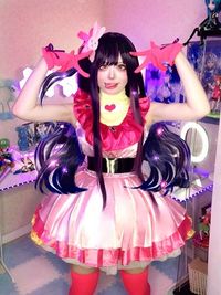 現役コスプレイヤーがカウセリング後にコスプレに合うメイクをさせていただきます。※メイク・衣装はオプションです - フォトスタジオMOMO 格安コスプレ撮影（フォトスタジオMOMO）YouTube・オタ活の室内の写真