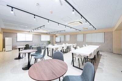 天王寺駅ｽｸﾞ🚶‍♀️/60名収容ok/交流会/パーティや会議/サテライトオフィス - Vileka天王寺_07 学割有/60名収容ok/交流会/パーティや会議サテライトオフィスの室内の写真