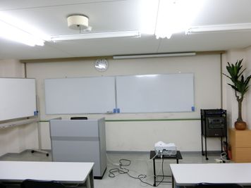 淀屋橋セミナーセンター 30人貸会議室5階501号室の室内の写真