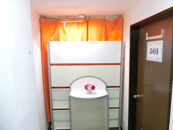 淀屋橋セミナーセンター 30人貸会議室5階501号室の入口の写真